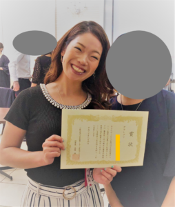 エピテみやびのCEOが2018年のビジネスプランコンテストで入賞した時の写真画像